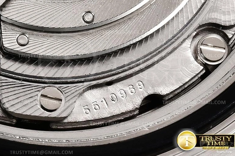 0325 ROLYM181 – YachtMaster Unique 1077